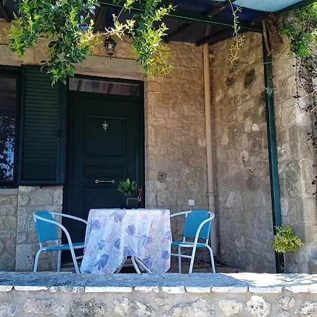 Διαμέρισμα Oneiro *